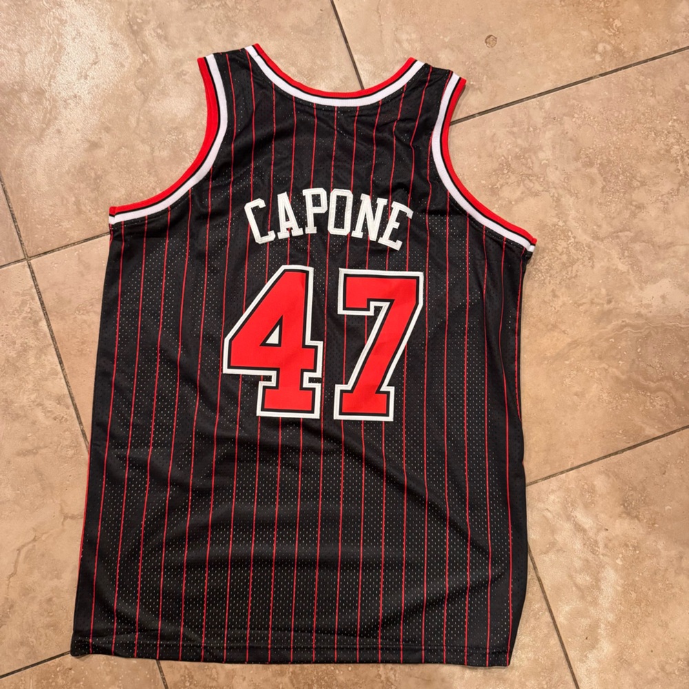 Al Capone Chicago basketball  jersey